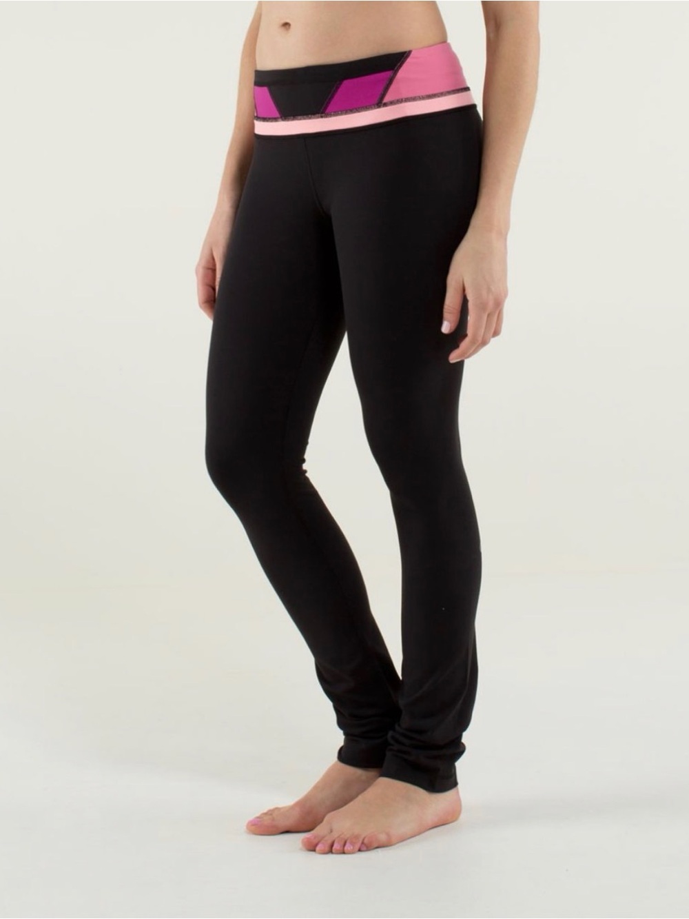 Lululemon Skinny Groove Pant *Full-On Luon
Black / Quilt Winter Size 10